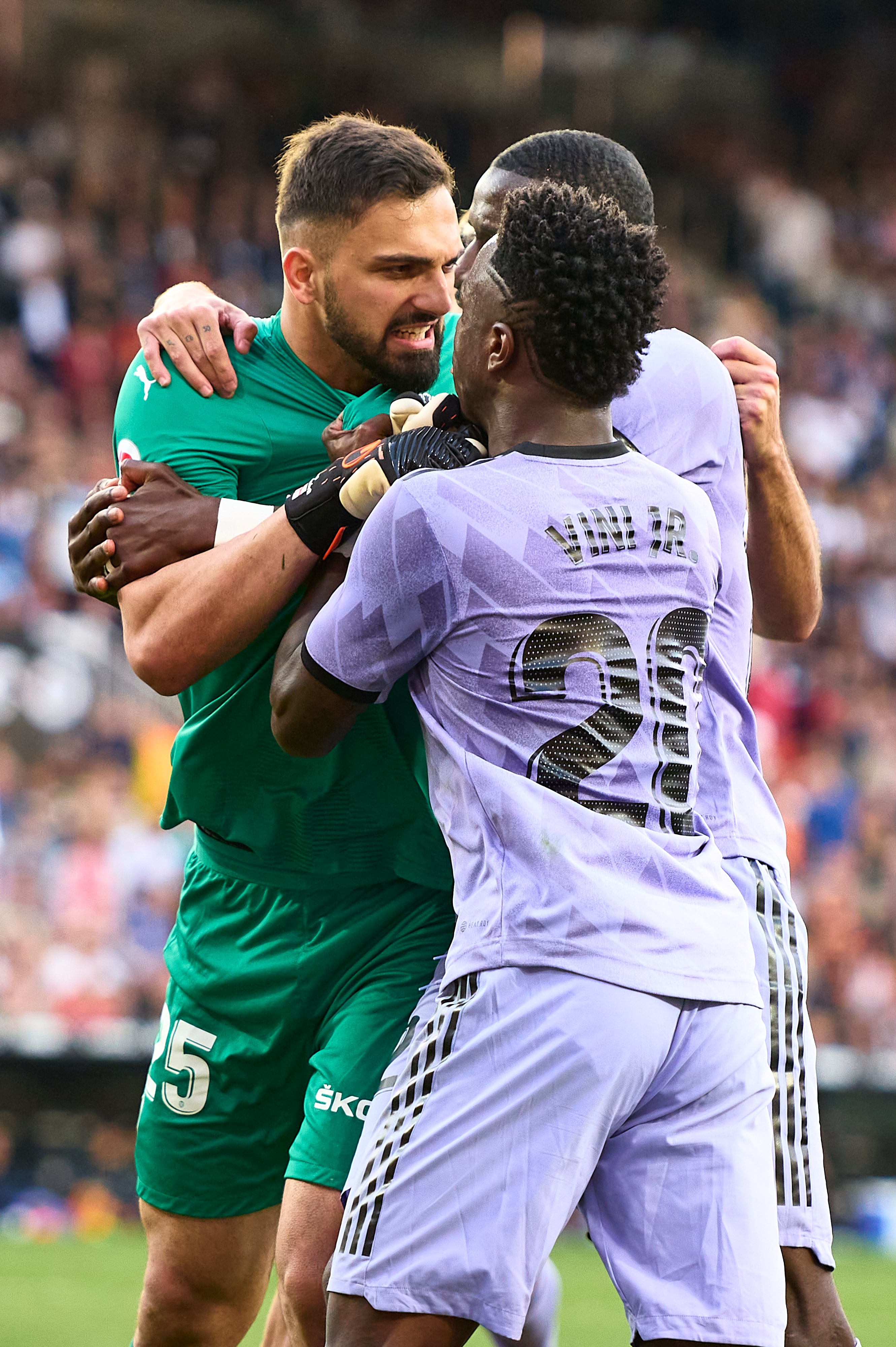 Mestalla, Real Madrid y un partido explosivo: el Top-5 de disparates que han pasado y ya ni te acuerdas