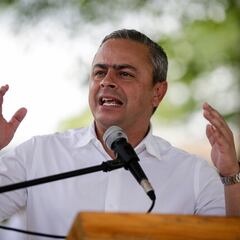 ¿Quién es Juan Camilo Restrepo el alcalde encargado de Medellín?