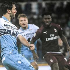 Cristian Zapata reaparece en victoria del Milan sobre Lazio