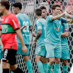 Un gol de Cardona da la victoria a Osasuna en Holanda