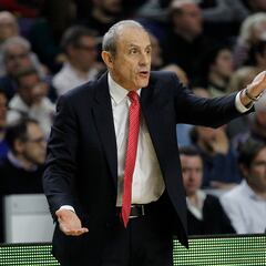 Messina no da con la tecla en Milán y apunta directamente a Pangos