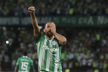 Los verdes se quedaron con los tres puntos con anotaciones de Hernán Barcos y Jeison Lucumi. Los de Paulo Autuori están cerca de la clasificación.