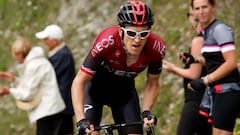 Geraint Thomas asciende el Col de l&#039;Iseran durante el Tour de Francia 2019.