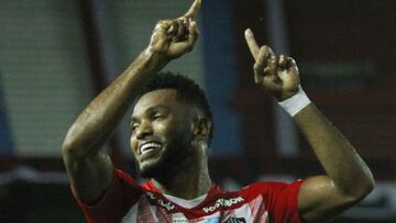 Miguel Ángel Borja, delantero del Junior de Barranquilla, está igualado con Víctor Aristizabal como segundo máximo goleador de Colombia en Libertadores.