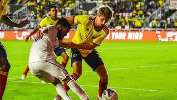 Andrés Llinás en un partido de la Selección Colombia.