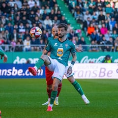 Vadillo se salta la norma y ve justa la expulsión de Manzanara en Copa: “El árbitro acierta”