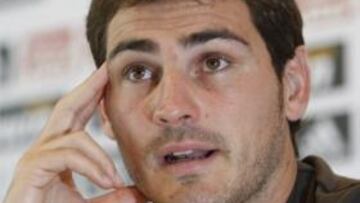 Casillas: "Hasta me alegro de que Etoo se haya ido"
