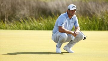 Jon Rahm se lleva una bofetada del Ocean Course