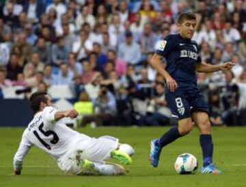 Carvajal intenta frenar a Portillo.