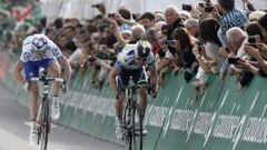 El francés Arnaud Demare bate a Goss y a Farrar en el esprint