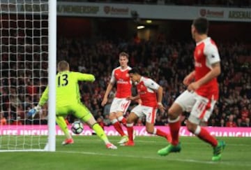 La brillante jornada de Alexis ante Sunderland