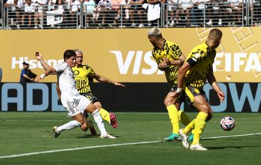 Filtró Gonzalo para la llegada de Alexander Arnold hasta línea de fondo, poniendo un gran centro atrás para encontrar el empuje de Fran García, que finalizó con un gran remate y el tanto del 2-0.