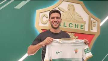 Lisandro Magallán refuerza el centro de la defensa del Elche