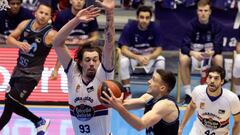 Obradoiro muere en la orilla tras remontar 16 puntos a Estudiantes