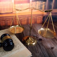 Aparece una herencia yacente, el banco demanda 128.000 euros a una heredera y la justicia actúa por la ‘legitimación pasiva’