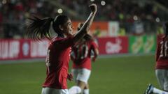 Francisca Lara extendió su leyenda goleadora en la Roja