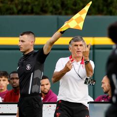 Mendilibar ‘confirma’ el once para el derbi mexicano