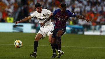 Semedo pelea con Guedes durante la final de la Copa del Rey.