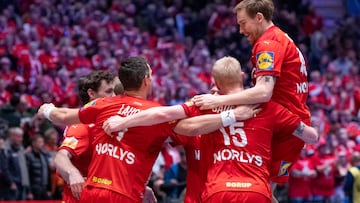 Los daneses, a punto para la celebración.