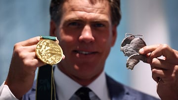 Gary Hall ‘recupera’ sus diez medallas olímpicas engullidas por el fuego