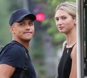 ¿Captan a Alexis Sánchez con su nueva novia en Inglaterra?