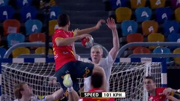 Levanta del sillón a un país como su padre: el golazo de Dujsebaev a más de 100 km/h