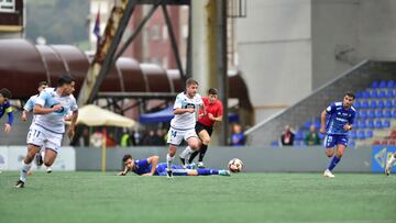 Davo y Cayarga en el partido de Copa ante el Covadonga.