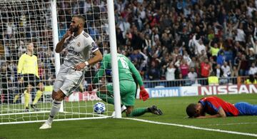 1-0. Karim Benzema celebró el primer gol.