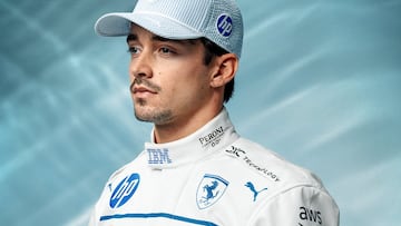 Charles Leclerc, con la equipaci¨®n especial que lucir¨¢ en el GP de M¨®naco.