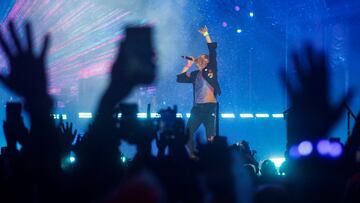 Chris Martin of British band Coldplay performs during the Rock in Rio music festival in Rio de Janeiro, Brazil, September 11, 2022. REUTERS/Ricardo Moraes      TPX IMAGES OF THE DAY