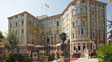 Se pone a trabajar una semana antes, la empresa la despide en el período de prueba y acaba cobrando 20.000 euros de indemnización