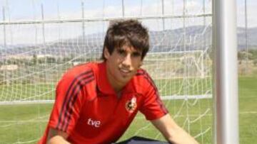 Martines posa con la 'bundesflagge'