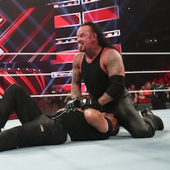 Undertaker es eterno: destruyó a Shane en su 'regreso extremo'