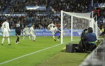 Manu García puts Alavés ahead. Min.90+5. 0-1.