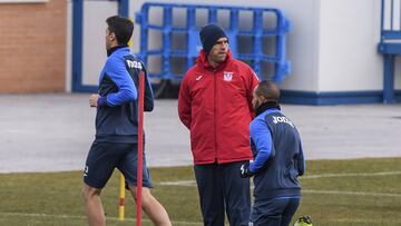 Pellegrino, vigilando el entrenamiento del Leganés.
