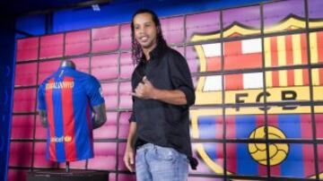 Ronaldinho nuevo embajador de Barcelona