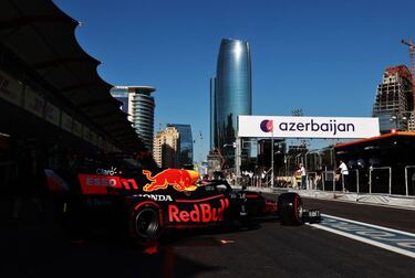 Checo Pérez perjudicado por la bandera roja; largará sexto en Bakú
