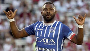 Racing avanza por el 'Morro'