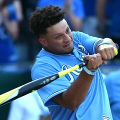 Patrick Mahomes becomes an owner of Kansas City Royals