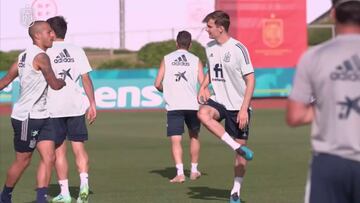 El último entrenamiento de la Selección antes del viaje a Sevilla