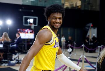 Bronny James Jr. durante el Media Day de Los Angeles Lakers.