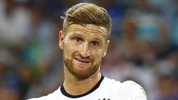 Chelsea sería el próximo destino del central alemán Mustafi