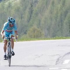 Nibali, a repetir ante Carapaz su remontada épica de 2016