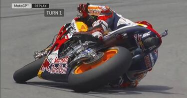 Rossi sobre las 'salvadas' de M¨¢rquez: "Es impresionante"
