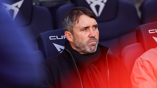 Coudet despeja en público, River Plate acecha en silencio