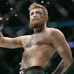 Conor McGregor reta a Mark Walhberg en redes sociales