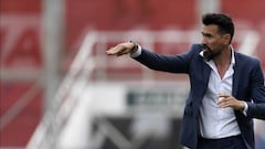 Eduardo Domínguez renunció como DT de Colón