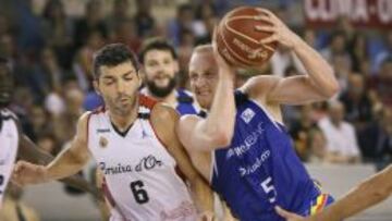 Sakic, con 29 puntos, da el primer triunfo al Bruixa d' Or