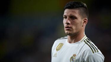 Real Madrid: Napoli to offer Zidane flop Jovic a lifeline