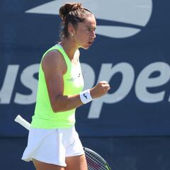 Sorribes rompe su barrera y Badosa se queda lejos de ella